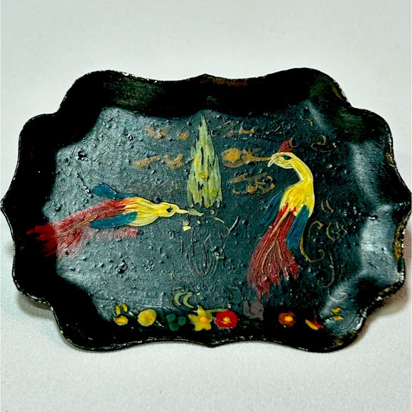 Vintage mini “tole” tray hand painted birds crane brooch pin - Picture 2 of 5